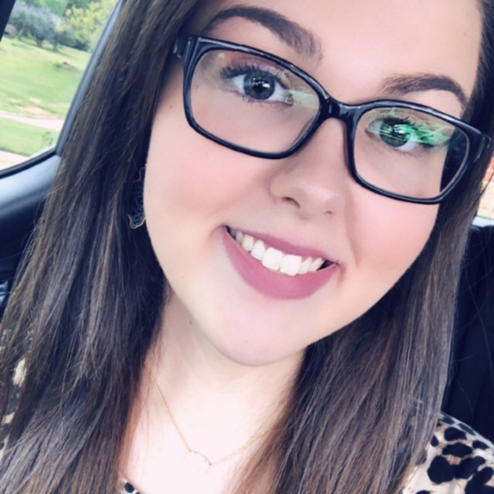 Meet your Posher, Whitney